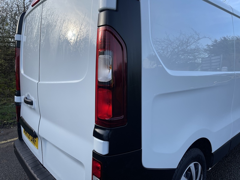 Renault Trafic 2.0 dCi Blue LL30 Business L2 H1 Euro 6 (s/s) 5dr - U518