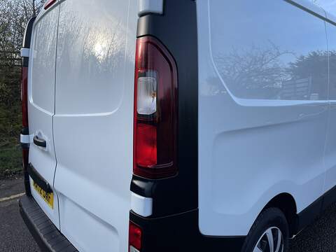 Renault Trafic 2.0 dCi Blue LL30 Business L2 H1 Euro 6 (s/s) 5dr - U518