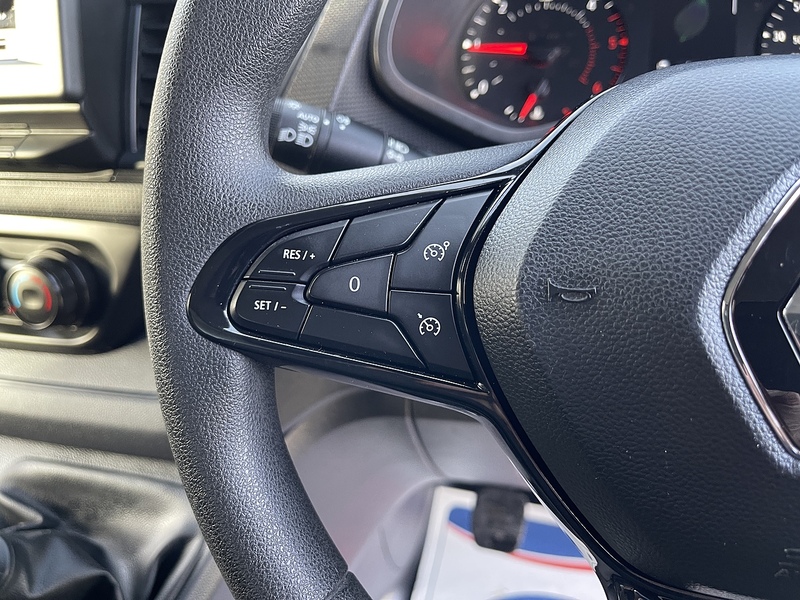 Renault Trafic 2.0 dCi Blue LL30 Business L2 H1 Euro 6 (s/s) 5dr - U518