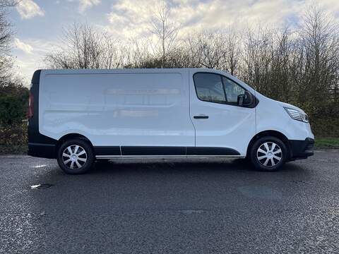 Renault Trafic 2.0 dCi Blue LL30 Business L2 H1 Euro 6 (s/s) 5dr - U518