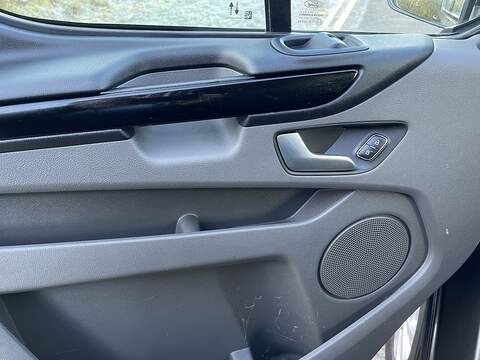 Ford Transit Custom Transit Custom Limited Panel Van 1 Automatic Diesel - U525