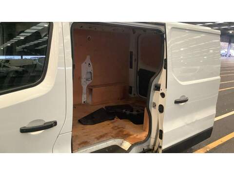 Renault Trafic 2.0 dCi ENERGY 30 Business SWB Standard Roof Euro 6 (s/s) 5dr - U526