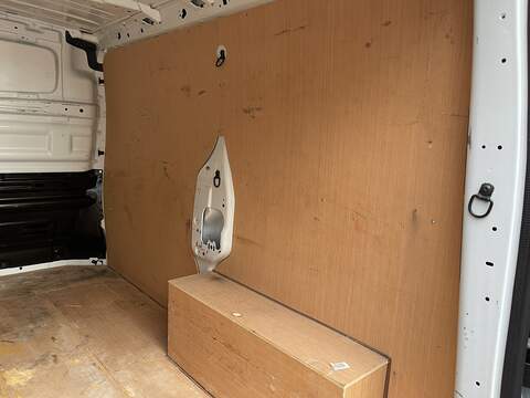 Renault Trafic 2.0 dCi ENERGY 30 Business SWB Standard Roof Euro 6 (s/s) 5dr - U526