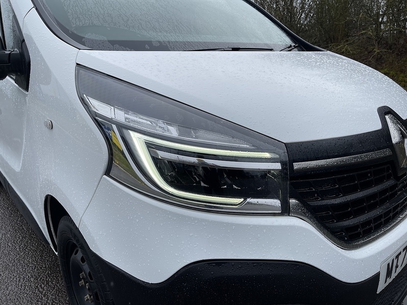 Renault Trafic 2.0 dCi ENERGY 30 Business SWB Standard Roof Euro 6 (s/s) 5dr - U526