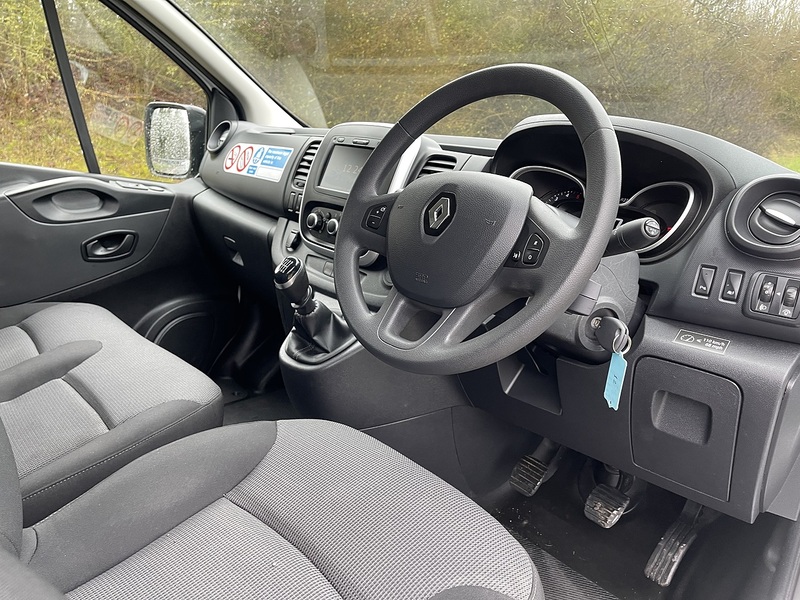 Renault Trafic 2.0 dCi ENERGY 30 Business SWB Standard Roof Euro 6 (s/s) 5dr - U526