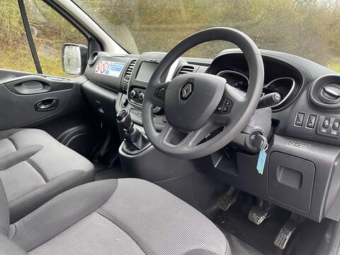 Renault Trafic 2.0 dCi ENERGY 30 Business SWB Standard Roof Euro 6 (s/s) 5dr - U526