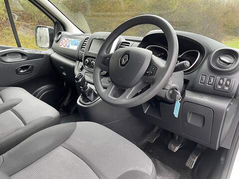 Renault Trafic 2.0 dCi ENERGY 30 Business SWB Standard Roof Euro 6 (s/s) 5dr - U526