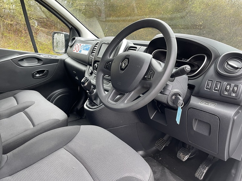Renault Trafic 2.0 dCi ENERGY 30 Business SWB Standard Roof Euro 6 (s/s) 5dr - U526