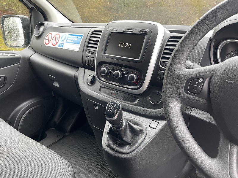 Renault Trafic 2.0 dCi ENERGY 30 Business SWB Standard Roof Euro 6 (s/s) 5dr - U526