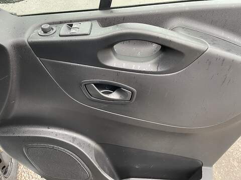 Renault Trafic 2.0 dCi ENERGY 30 Business SWB Standard Roof Euro 6 (s/s) 5dr - U526