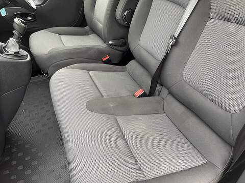 Renault Trafic 2.0 dCi ENERGY 30 Business SWB Standard Roof Euro 6 (s/s) 5dr - U526