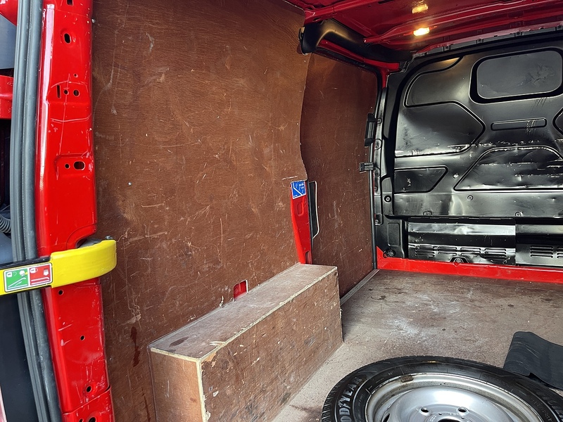 Ford Transit Custom 2.0 280 EcoBlue Leader L1 H1 Euro 6 (s/s) 5dr - U527