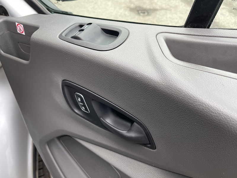 Ford Transit 2.0 350 EcoBlue Trend Crew Van FWD L3 H2 Euro 6 (s/s) 6dr - U530