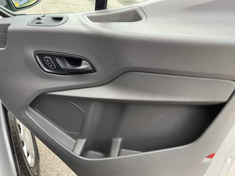 Ford Transit 2.0 350 EcoBlue Trend Crew Van FWD L3 H2 Euro 6 (s/s) 6dr - U530