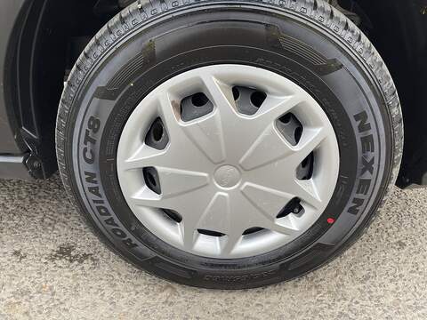 Ford Transit 2.0 350 EcoBlue Trend Crew Van FWD L3 H2 Euro 6 (s/s) 6dr - U530