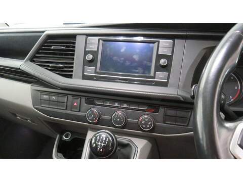 Volkswagen Transporter Shuttle 2.0 TDI S SWB Euro 6 (s/s) 5dr - U533