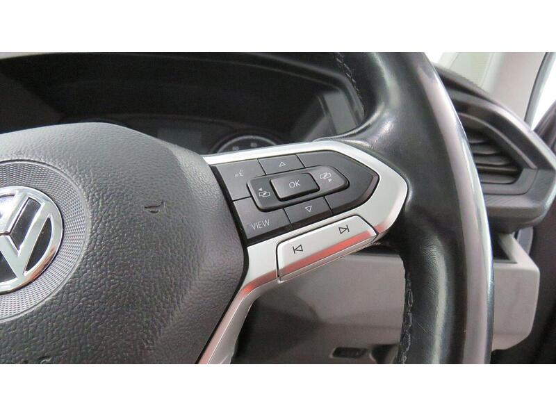 Volkswagen Transporter Shuttle 2.0 TDI S SWB Euro 6 (s/s) 5dr - U533
