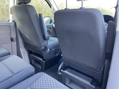 Volkswagen Transporter Shuttle 2.0 TDI S SWB Euro 6 (s/s) 5dr - U533