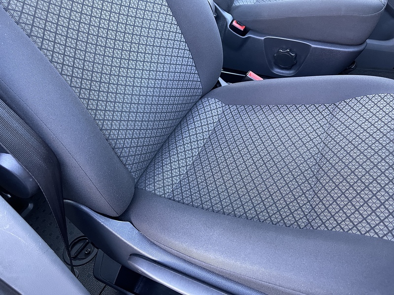 Volkswagen Transporter Shuttle 2.0 TDI S SWB Euro 6 (s/s) 5dr - U533