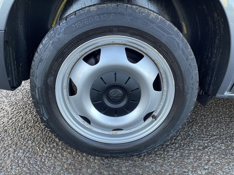 Volkswagen Transporter Shuttle 2.0 TDI S SWB Euro 6 (s/s) 5dr - U533