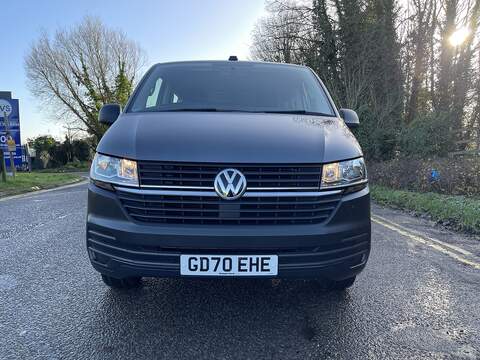 Volkswagen Transporter Shuttle 2.0 TDI S SWB Euro 6 (s/s) 5dr - U533
