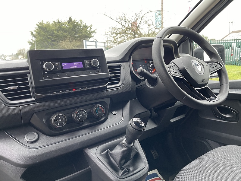 Renault Trafic 2.0 dCi Blue LL30 Business L2 H1 Euro 6 (s/s) 5dr - U534