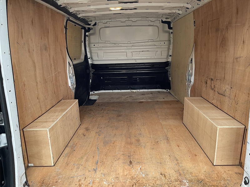 Renault Trafic 2.0 dCi Blue LL30 Business L2 H1 Euro 6 (s/s) 5dr - U534