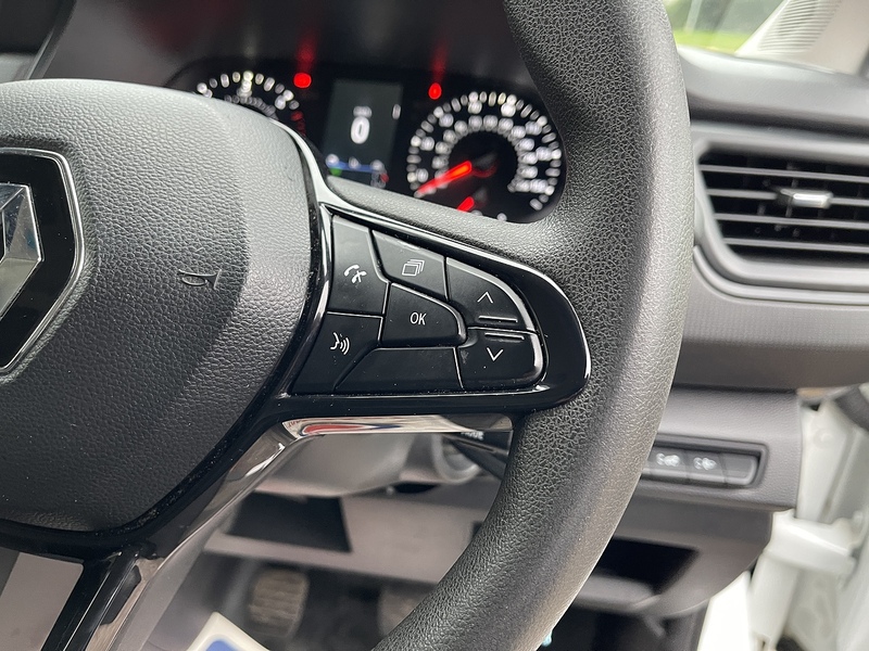 Renault Trafic 2.0 dCi Blue LL30 Business L2 H1 Euro 6 (s/s) 5dr - U534