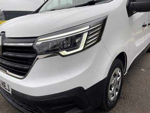 Renault Trafic 2.0 dCi Blue LL30 Business L2 H1 Euro 6 (s/s) 5dr - U534