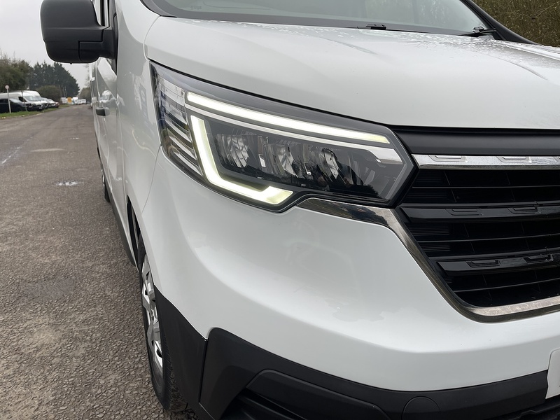 Renault Trafic 2.0 dCi Blue LL30 Business L2 H1 Euro 6 (s/s) 5dr - U534