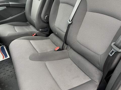 Renault Trafic 2.0 dCi Blue SL28 Business L1 H1 Euro 6 (s/s) 5dr - U535