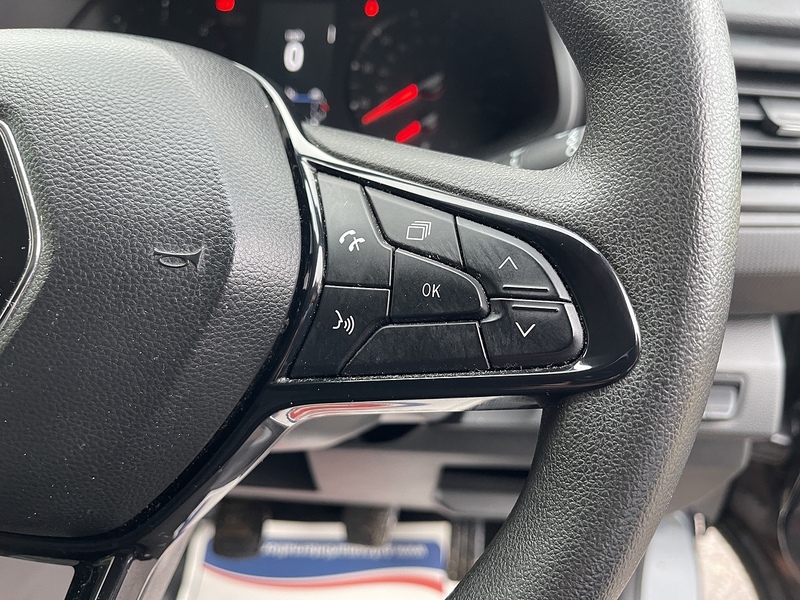 Renault Trafic 2.0 dCi Blue SL28 Business L1 H1 Euro 6 (s/s) 5dr - U535