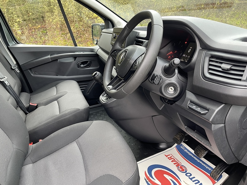 Renault Trafic 2.0 dCi Blue SL28 Business L1 H1 Euro 6 (s/s) 5dr - U535