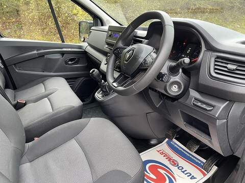 Renault Trafic 2.0 dCi Blue SL28 Business L1 H1 Euro 6 (s/s) 5dr - U535