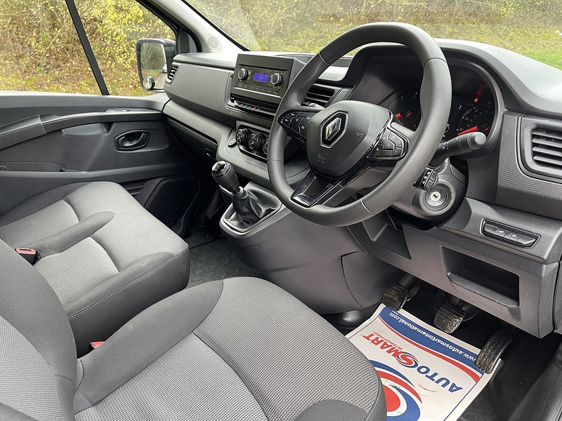 Renault Trafic 2.0 dCi Blue SL28 Business L1 H1 Euro 6 (s/s) 5dr - U535