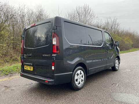 Renault Trafic 2.0 dCi Blue SL28 Business L1 H1 Euro 6 (s/s) 5dr - U535