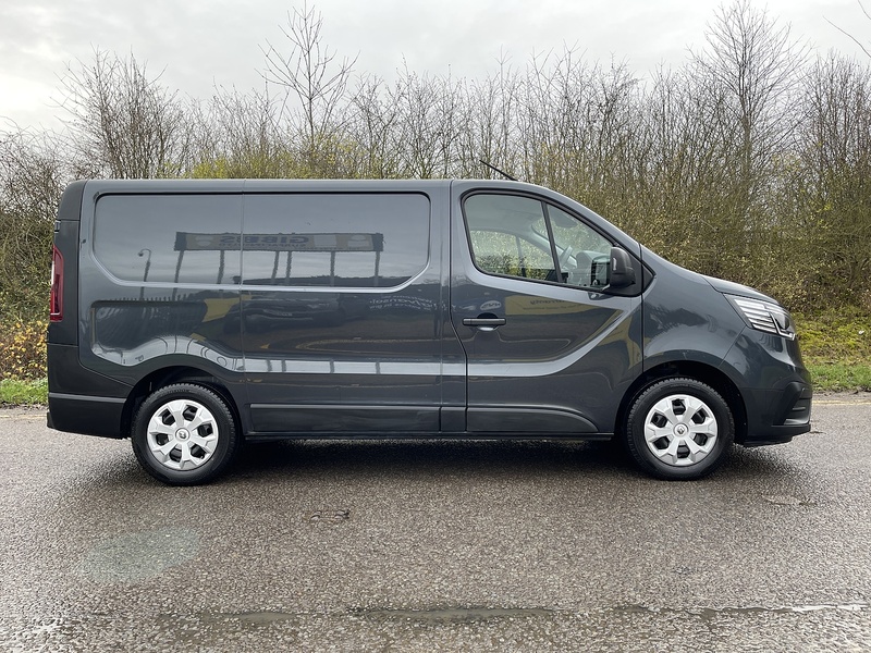 Renault Trafic 2.0 dCi Blue SL28 Business L1 H1 Euro 6 (s/s) 5dr - U535
