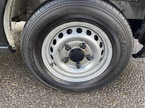 Ford Transit 2.0 350 EcoBlue Leader Luton 3dr Diesel Manual RWD L4 Euro 6 (s/s) (130 ps) - U536