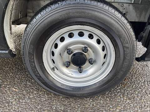 Ford Transit 2.0 350 EcoBlue Leader Luton 3dr Diesel Manual RWD L4 Euro 6 (s/s) (130 ps) - U536