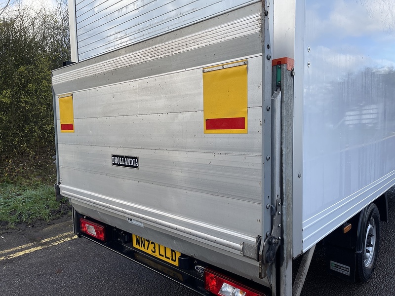 Ford Transit 2.0 350 EcoBlue Leader Luton 3dr Diesel Manual RWD L4 Euro 6 (s/s) (130 ps) - U536