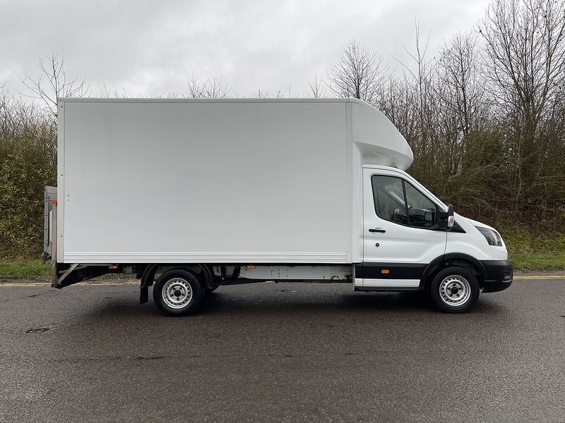 Ford Transit 2.0 350 EcoBlue Leader Luton 3dr Diesel Manual RWD L4 Euro 6 (s/s) (130 ps) - U536