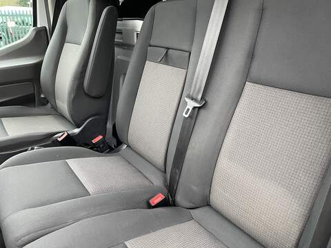 Ford Transit 2.0 350 EcoBlue Leader Luton 3dr Diesel Manual RWD L4 Euro 6 (s/s) (130 ps) - U536