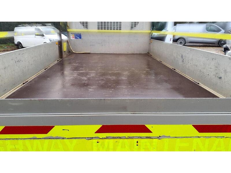 Ford Transit 2.0 350 EcoBlue Leader Dropside 2dr Diesel Manual RWD L4 Euro 6 (s/s) (130 ps) - U537