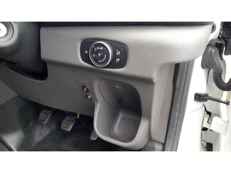 Ford Transit 2.0 350 EcoBlue Leader Dropside 2dr Diesel Manual RWD L4 Euro 6 (s/s) (130 ps) - U537