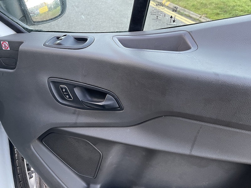 Ford Transit 2.0 350 EcoBlue Leader Dropside 2dr Diesel Manual RWD L4 Euro 6 (s/s) (130 ps) - U537