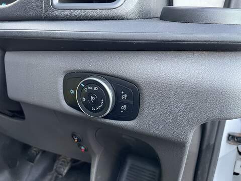 Ford Transit 2.0 350 EcoBlue Leader Dropside 2dr Diesel Manual RWD L4 Euro 6 (s/s) (130 ps) - U537