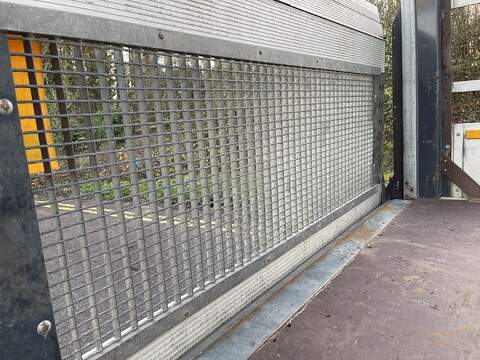 Ford Transit 2.0 350 EcoBlue Leader Dropside 2dr Diesel Manual RWD L4 Euro 6 (s/s) (130 ps) - U537