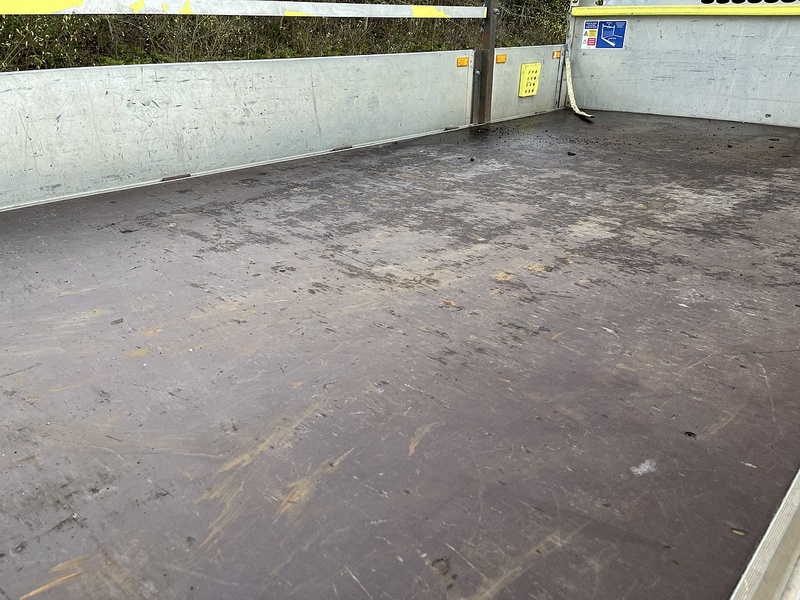 Ford Transit 2.0 350 EcoBlue Leader Dropside 2dr Diesel Manual RWD L4 Euro 6 (s/s) (130 ps) - U537