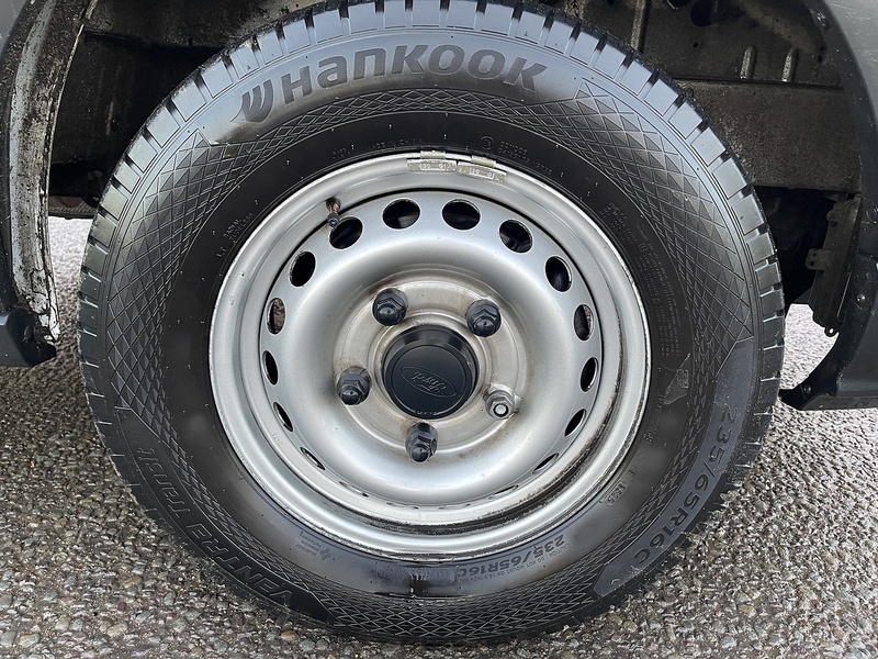 Ford Transit 2.0 350 EcoBlue Leader Dropside 2dr Diesel Manual RWD L4 Euro 6 (s/s) (130 ps) - U537