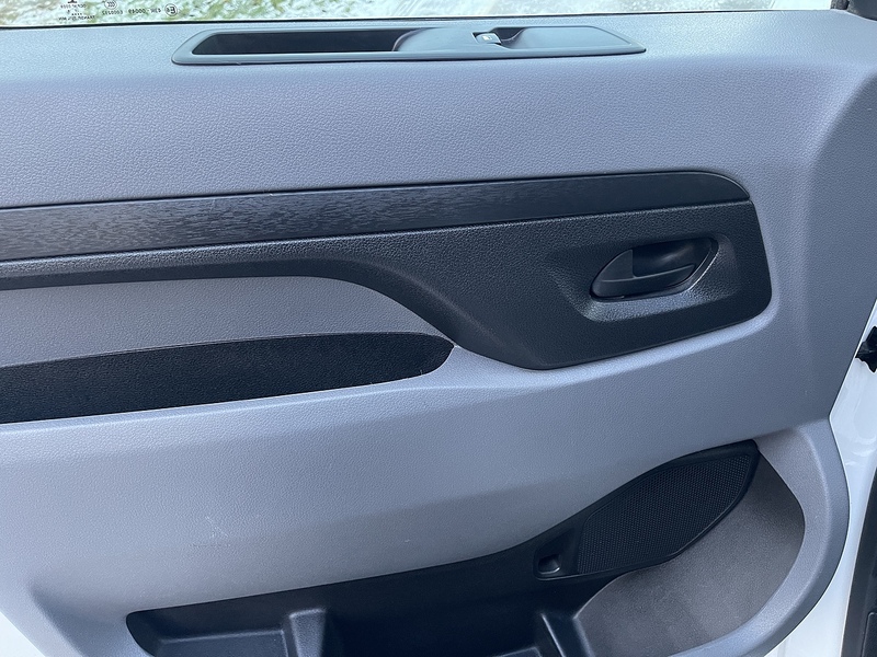 Citroen Dispatch 1.5 BlueHDi 1000 Enterprise M FWD 2 Euro 6 (s/s) 6dr - U540